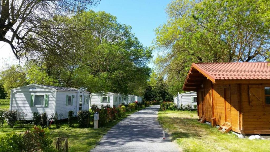 Camping Les 2 Salamandres Arces-sur-Gironde Exterior foto
