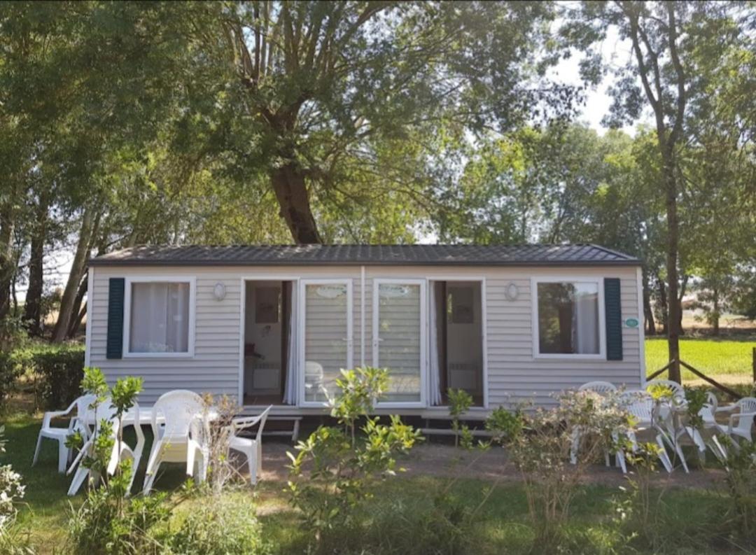 Camping Les 2 Salamandres Arces-sur-Gironde Exterior foto