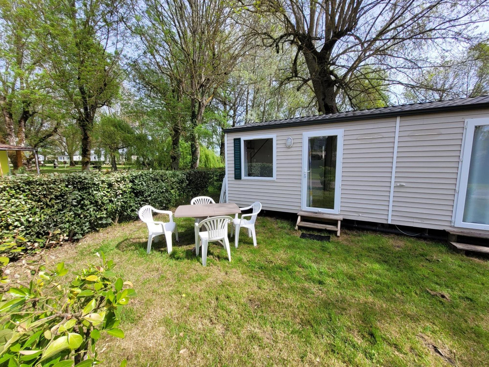 Camping Les 2 Salamandres Arces-sur-Gironde Exterior foto